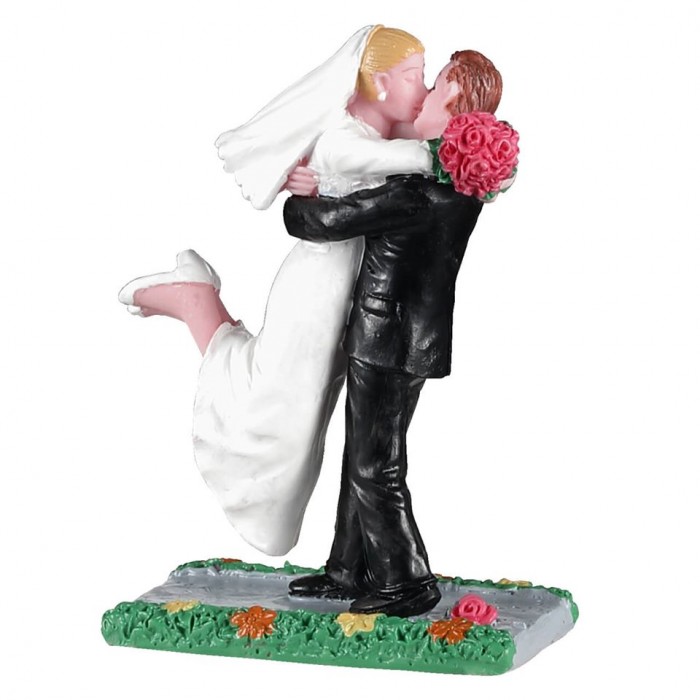 The Newlyweds Figurines # 02927